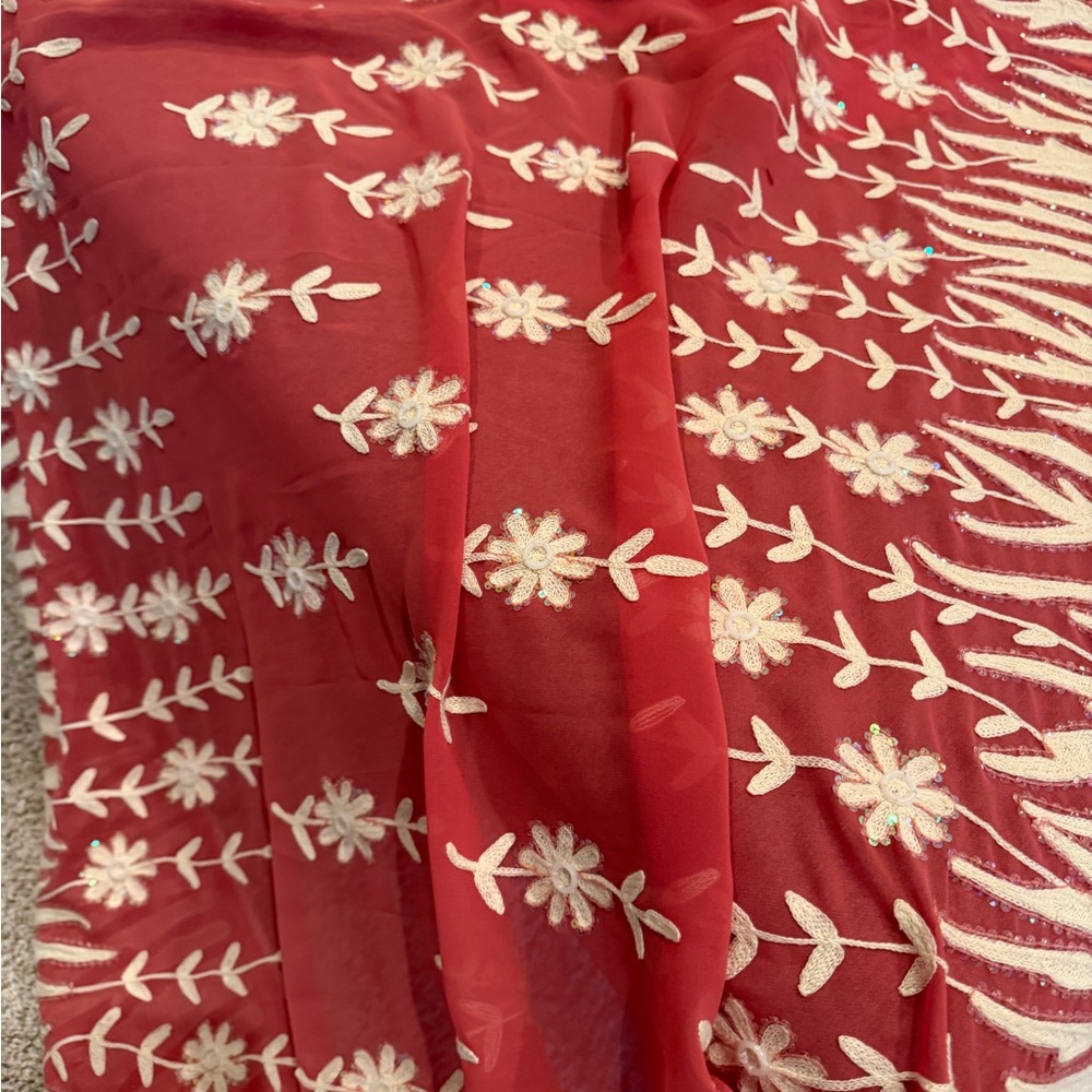 Saree - Picture 6 of 8